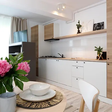 New & Cozy In Ghencea + Netflix * Bucharest