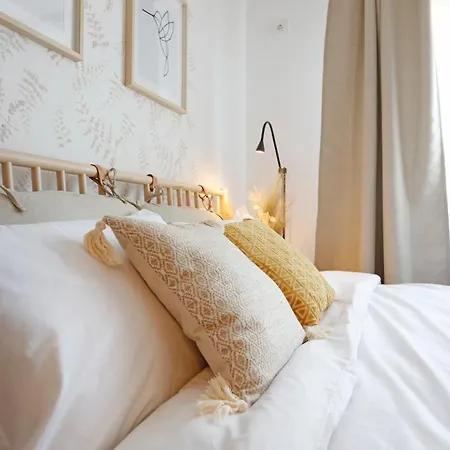 Apartment New & Cozy In Ghencea + Netflix