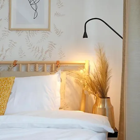 New & Cozy In Ghencea + Netflix * Bucharest