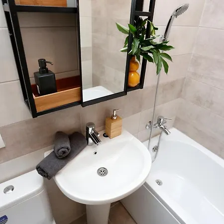 New & Cozy In Ghencea + Netflix Apartment *