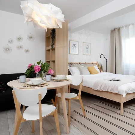 New & Cozy In Ghencea + Netflix Apartment