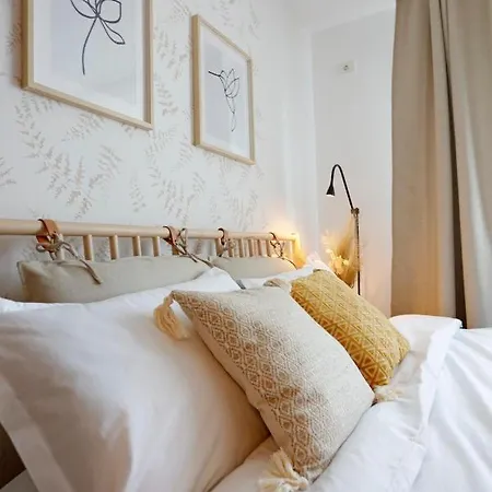New & Cozy In Ghencea + Netflix Bukarest