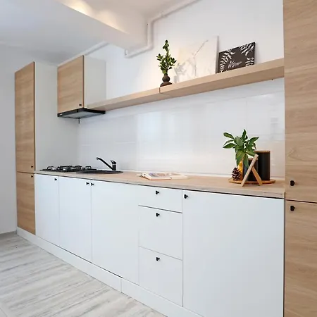 New & Cozy In Ghencea + Netflix * Bukarest