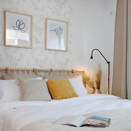 New & Cozy In Ghencea + Netflix * Bukarest