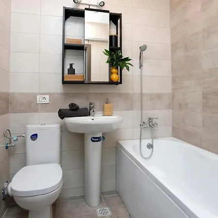 Apartment New & Cozy In Ghencea + Netflix *