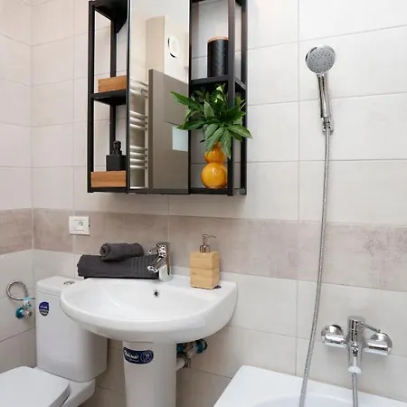 Apartment New & Cozy In Ghencea + Netflix *