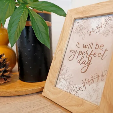 New & Cozy In Ghencea + Netflix *