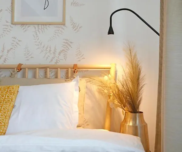 New & Cozy In Ghencea + Netflix * Bükreş