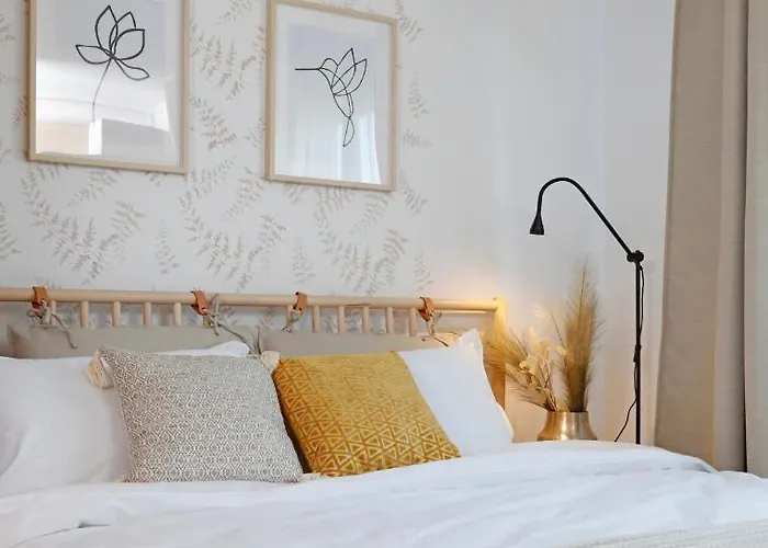 New & Cozy In Ghencea + Netflix * Bükreş