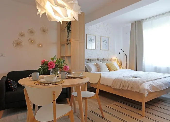 New & Cozy In Ghencea + Netflix Daire
