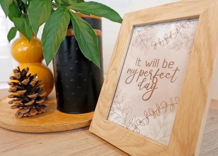 New & Cozy In Ghencea + Netflix *