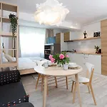 New & Cozy In Ghencea + Netflix アパート *