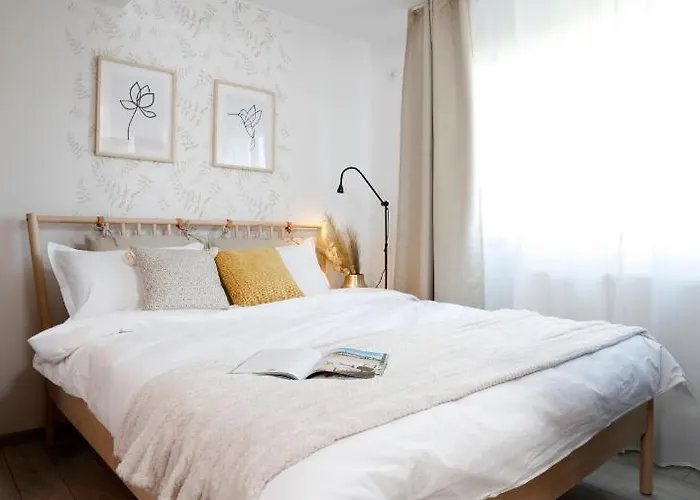 New & Cozy In Ghencea + Netflix Bukarest