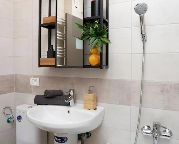 Apartment New & Cozy In Ghencea + Netflix *